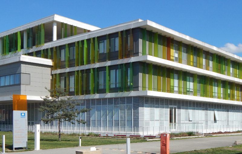 Le centre hospitalier de Roannes (Loire) compte 22 254 badges, 161 serrures électroniques et 123 lecteurs de contrôle d’accès.© SimonsVoss