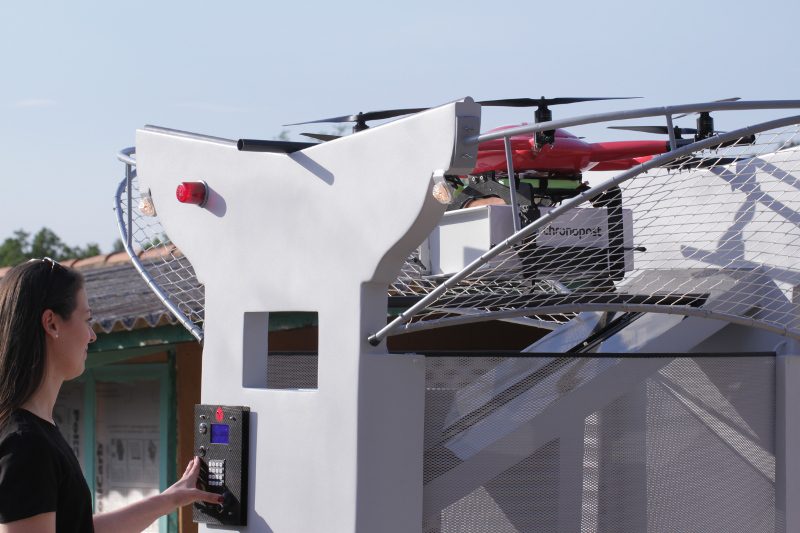 « Une application, un drone », telle est la philosophie du constructeur
français Atechsys qui plaide en faveur de drones sur mesure et autonomes. © Atechsys