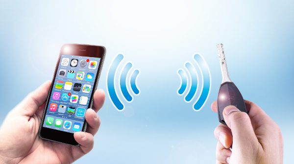 La clé électromécanique récupère les droits
par Bluetooth en temps réel. © Assa Abloy