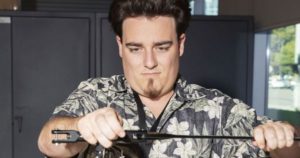 Palmer Luckey en train de fignoler son drone intercepteur.