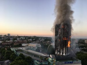 Incendie de la tour Grenfell de Londres survenu le 14 juin 2017.