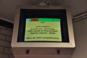 Ecran d'ordinateur annonçant un colis piégé