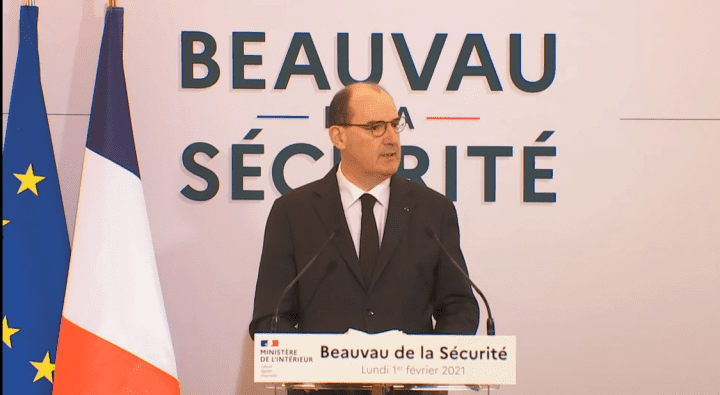 Le-Premier-ministre-a-donne-le-coup-d-envoi-au-Beauvau-de-la-securite