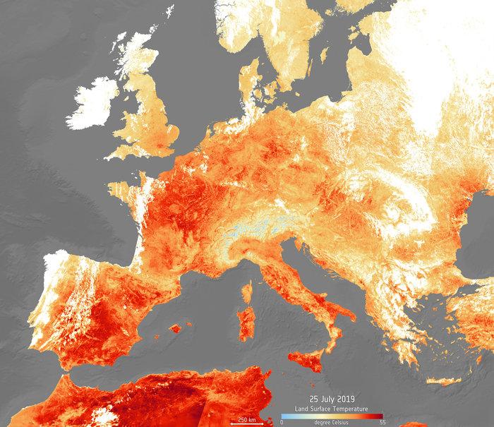  l-application-open-source-akt-n-map-du-francais-kalisio-integre-des-images-provenant-entre-autres-de-la-constellation-copernicus.