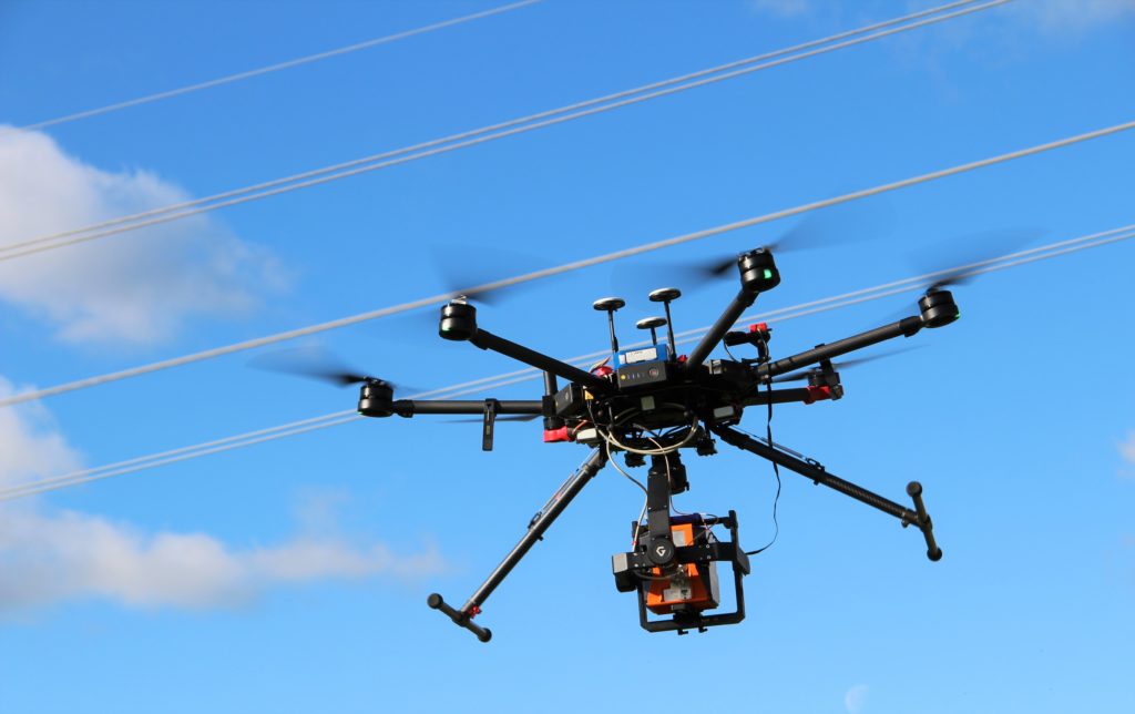 les-scientifiques-vont-tester-des-drones-en-essaim