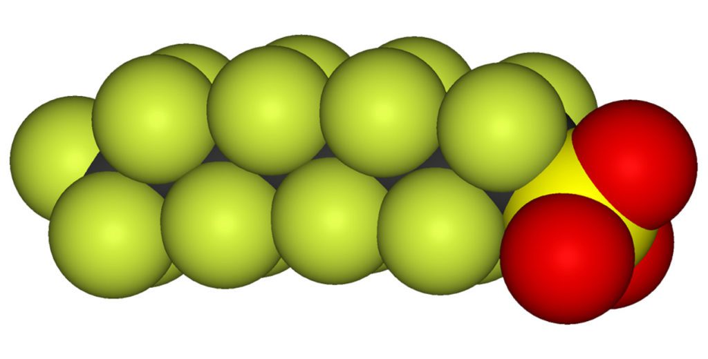 certaines-substances-pfas-telles-que-le-pfos-et-le-pfoa-sont-toxiques-et-ecotoxiques.