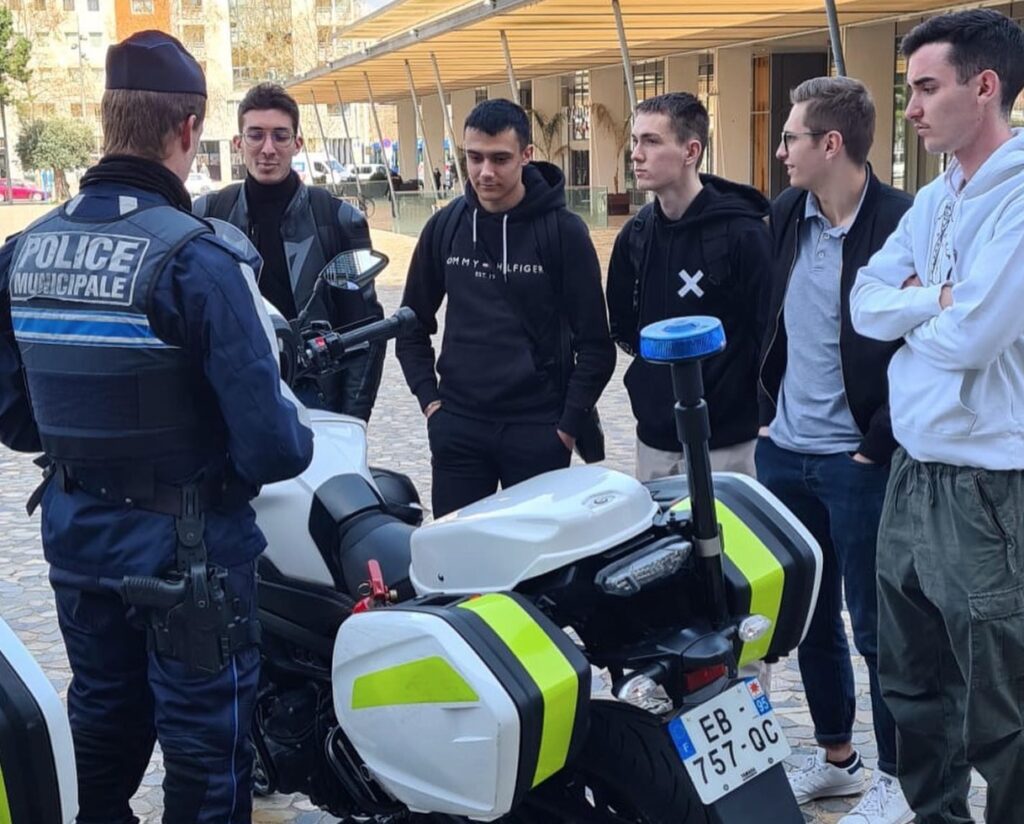 preparation-aux-concours-de-la-police-nationale-et-gendarmerie