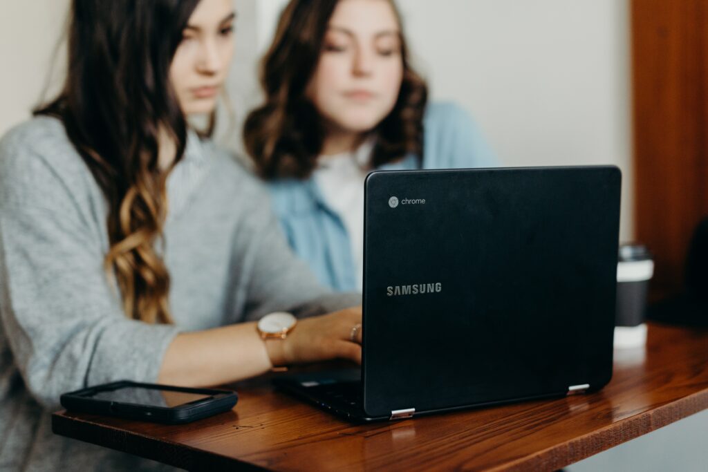 la-cybersecurite-se-feminise