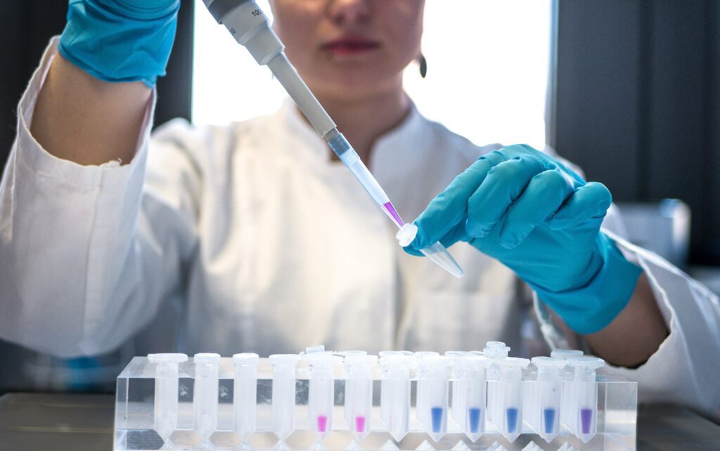 un-test-salivaire-pour-detecter-le-genome-du-cancer-du-sein